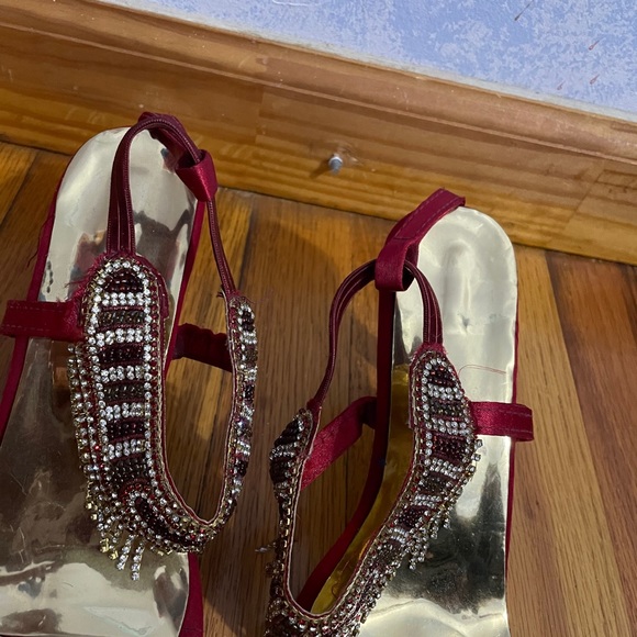 Red heels - Picture 2 of 5